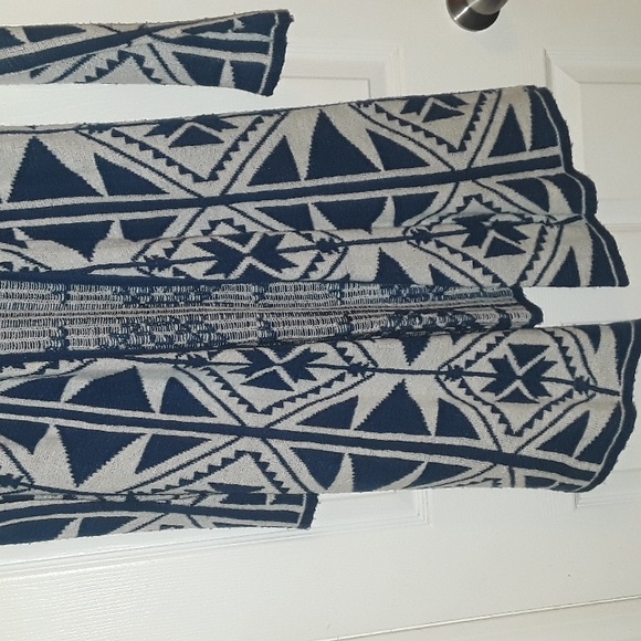 Boho Chic Tribal print Hooded Sweater Duster length blue white - Picture 3 of 11